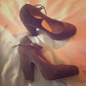 Nine West Ankle Strap Pumps